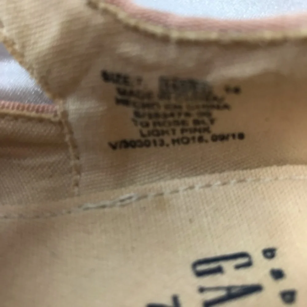 Gap Girls Pink Dress Shoes-Size 7
